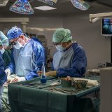 Les hôpitaux, avec les communes, figurent parmi les secteurs les moins bien protégés (archives).